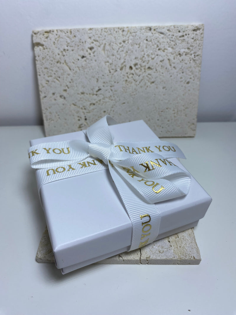 Ribbon gift box